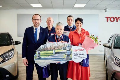 autoweek.cz - Toyota opět rozdávala nejen auta