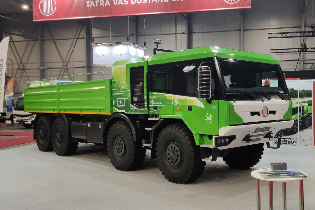 Tatra Force e-Drive Hybrid na veletrhu e-Salon