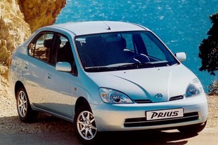 9. Toyota Prius 2003