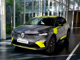 autoweek.cz - Prototypy Mégane E-Tech Electric už na silnicích